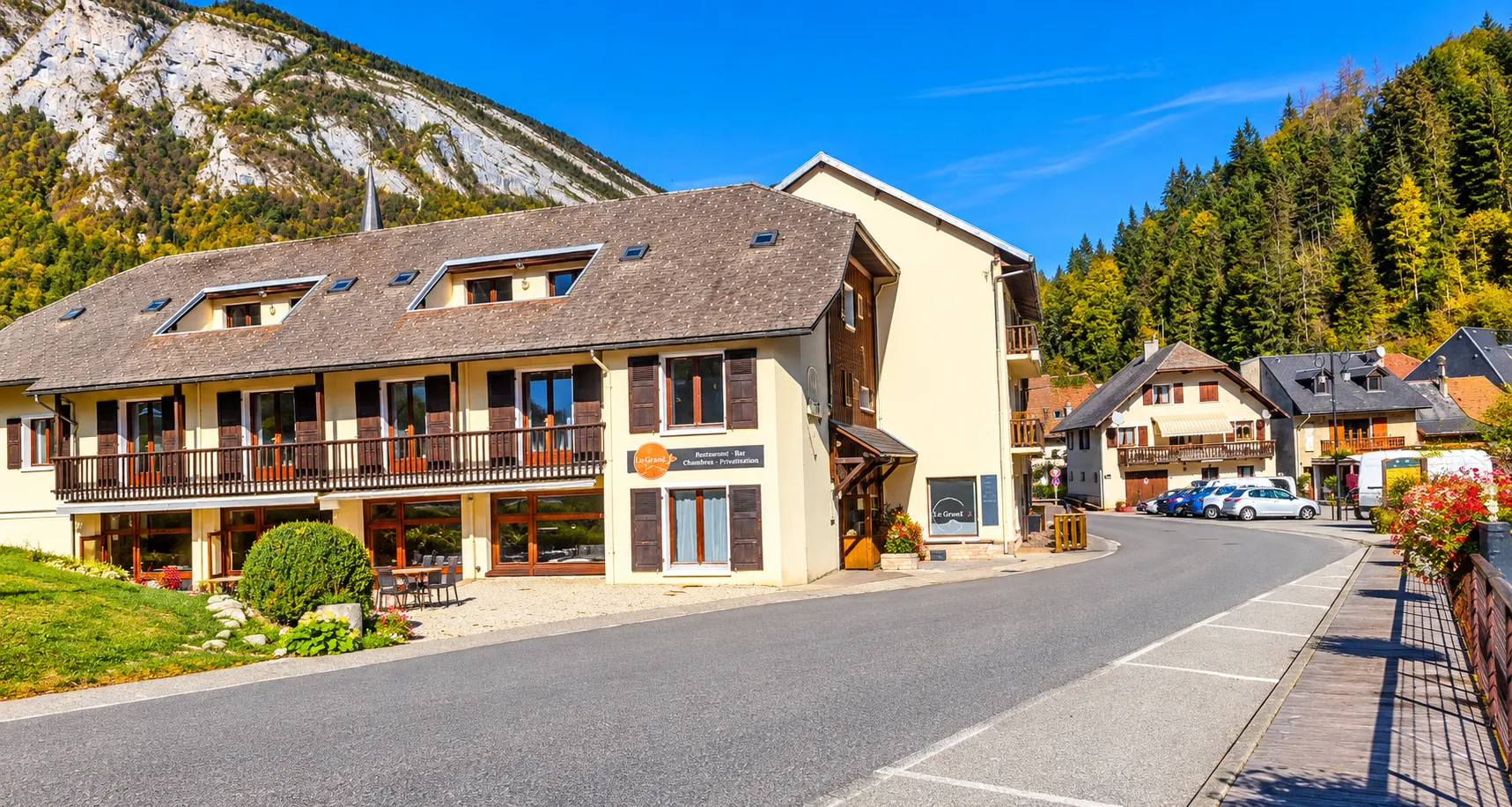 Vue hotel le grand Som 